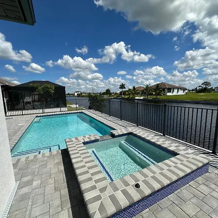 Villa West Coast Cape Coral Gateway